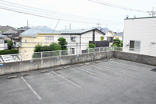 駐車場（クリニック裏）